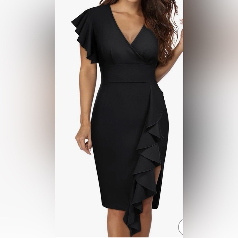 Elegant Black Women's Dress. 
Will fit XL runs small